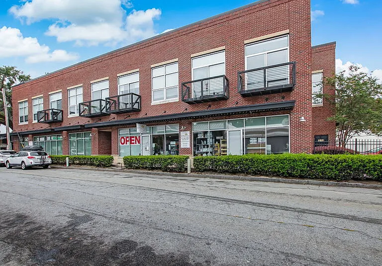 2514 Abercorn St #207 — Photo 5