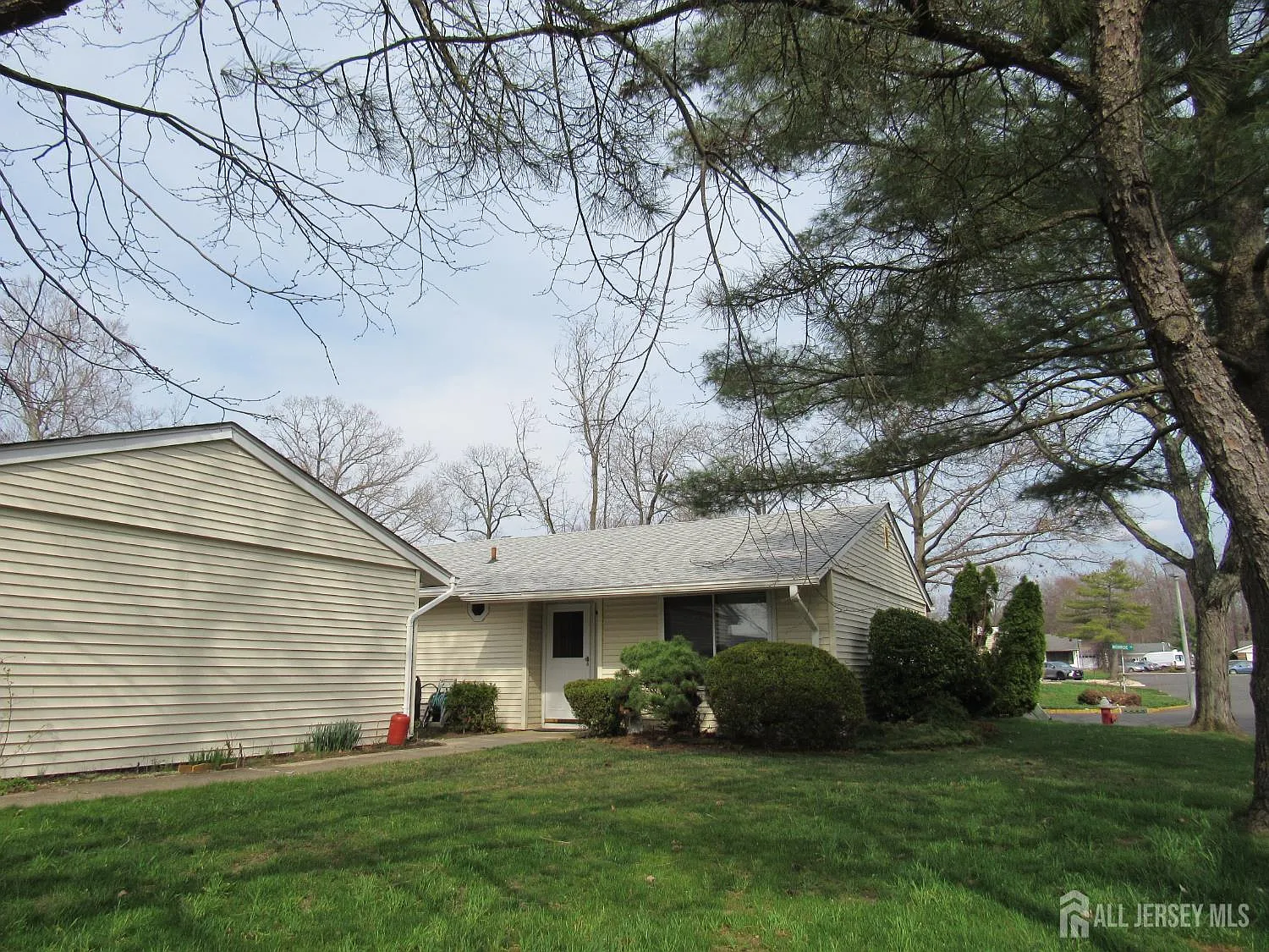 264B Crosse Dr photo 1