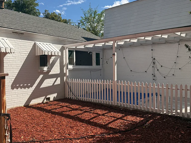 745 N Cherry St — Photo 21