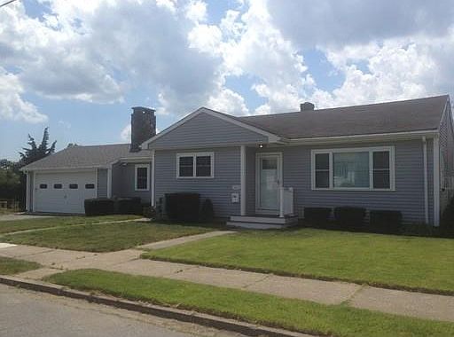 1st image of 203 Maywood St