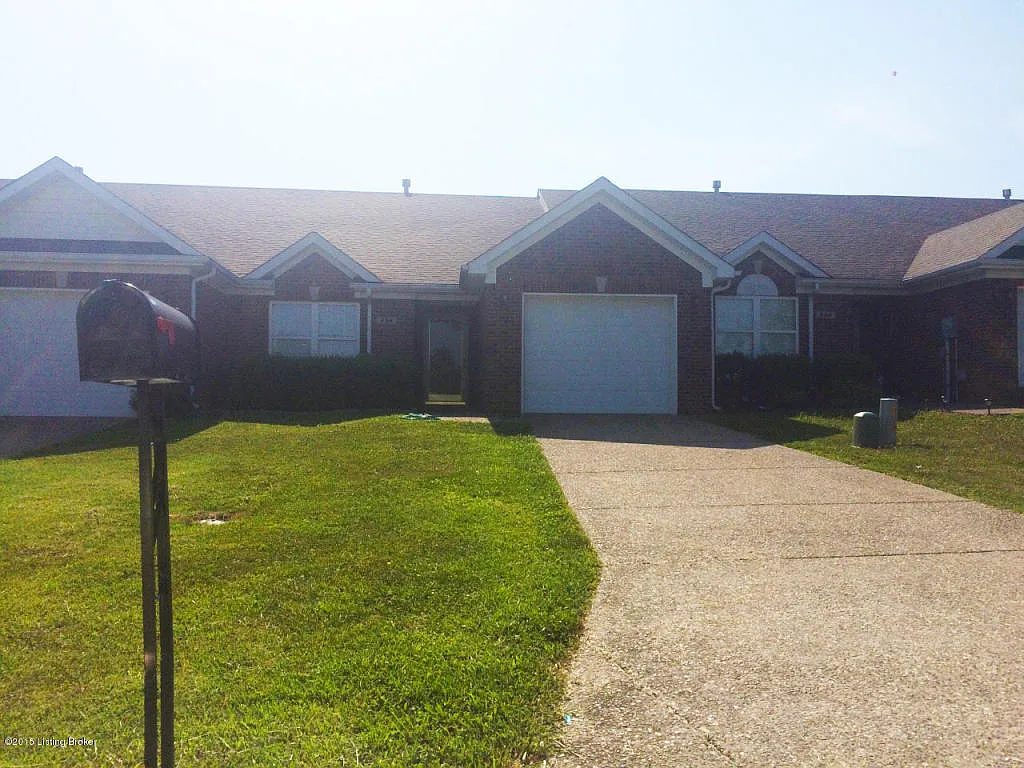 252 Cornell Ave photo 1