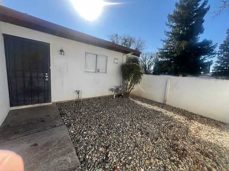 2700 La Palma Dr — Photo 4