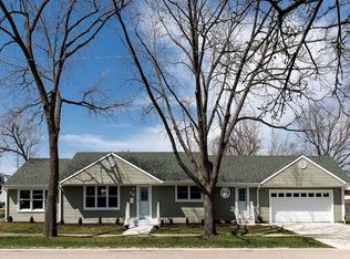 55 S Quentin Rd, Palatine, IL 60067