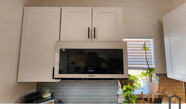1021 Edith Blvd NE — Photo 11