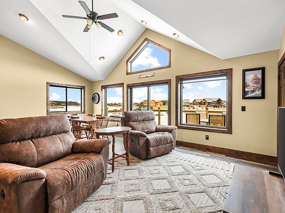 4th image of W5550 Island Lake Dr