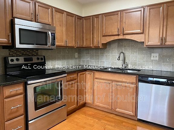 5th image of 5540 Stonewall Pl APT 31