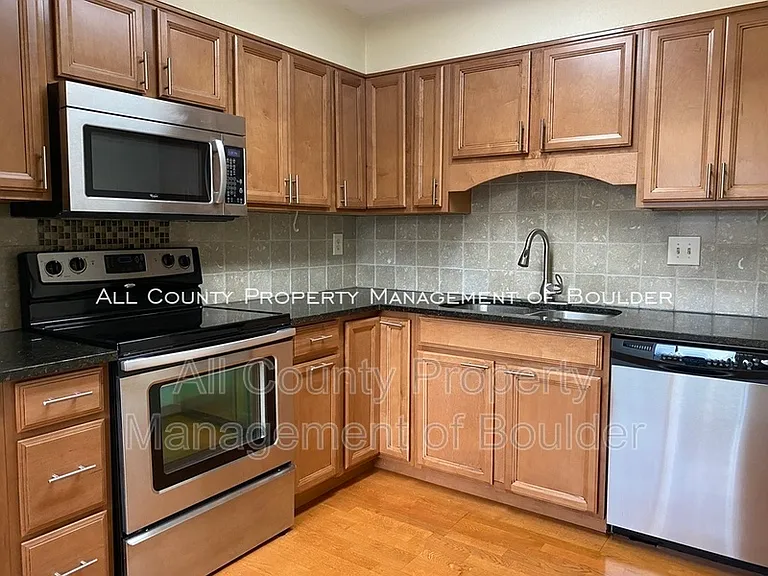 5540 Stonewall Pl #31 — Photo 5