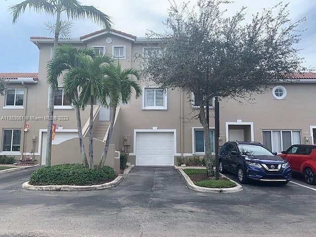1st image of 172 Riviera Cir #172