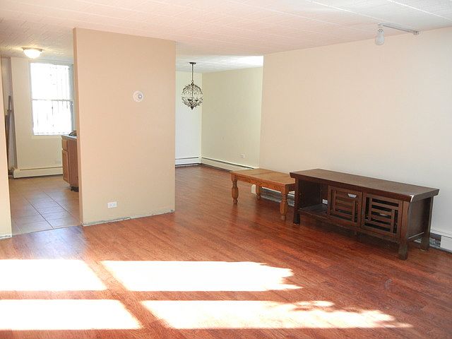 1st image of 423 South Blvd APT 1E