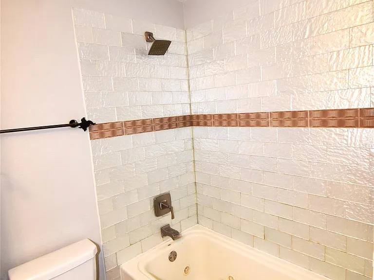 21022 Creek Edge Ct — Photo 25