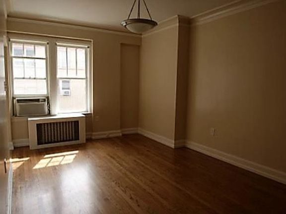 2nd image of 311 6th Ave S APT 209