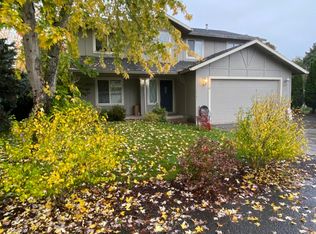 12161 SE Johansen Ct, Clackamas, OR 97015