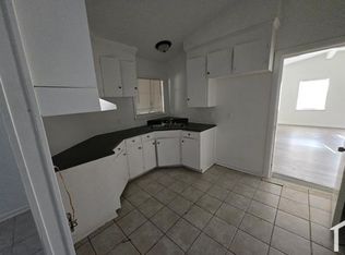 3230 Ridgeland Dr, Jackson, MS 39212