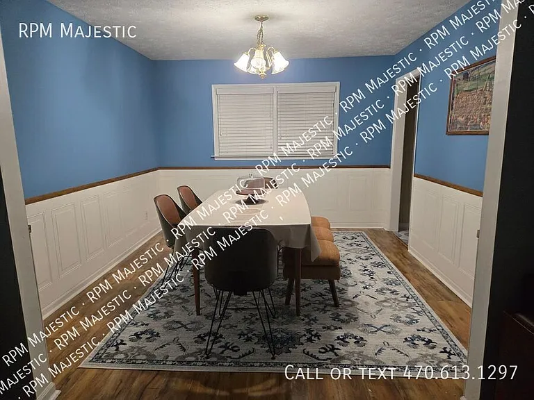 3518 Moonlight Ct — Photo 6