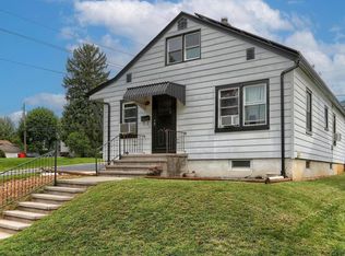 1 E Chestnut St, Cleona, PA 17042