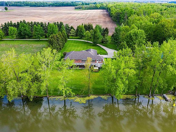 3rd image of 8470 N County Road 450 E