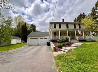 5 Sandy Point Rd, Stratham, NH 03885