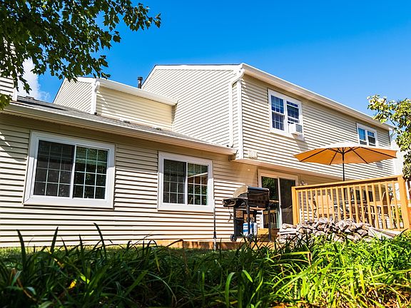 3rd image of 457 Meadow Hill Ln