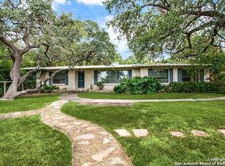 345 Burr Rd, Terrell Hills, TX 78209