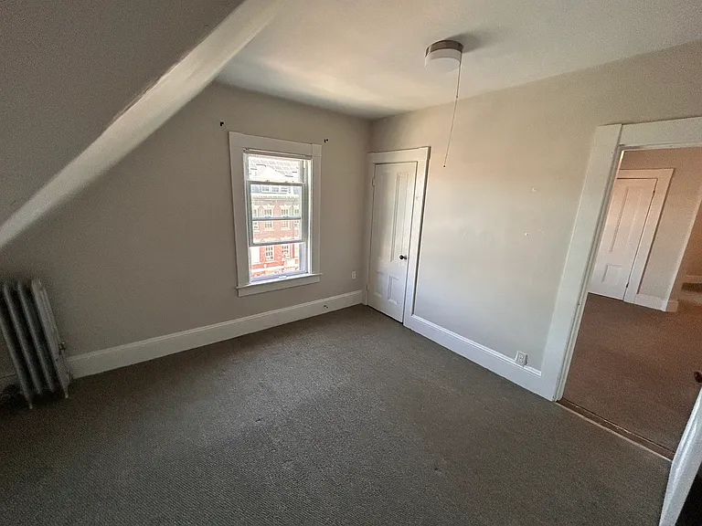 19 Briscoe St #3L — Photo 12