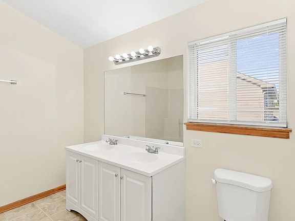 4th image of 12915 Alpine Way