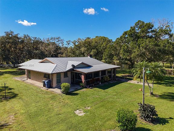 2nd image of 4419 Loblolly Bay Rd