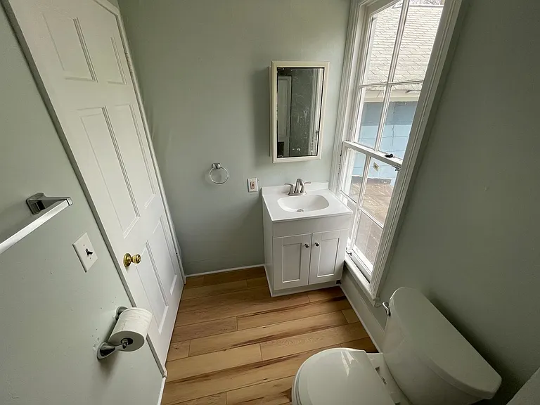 223 Chestnut St — Photo 8