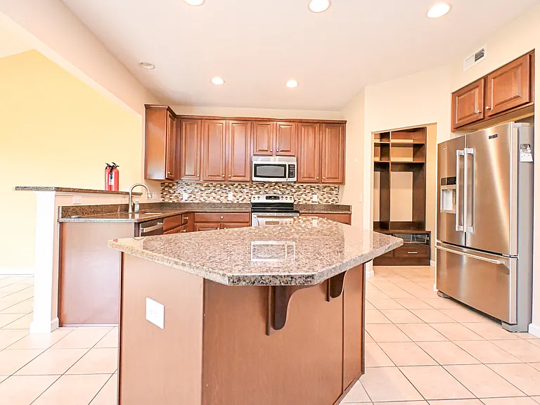 8453 Forest Valley Dr — Photo 13