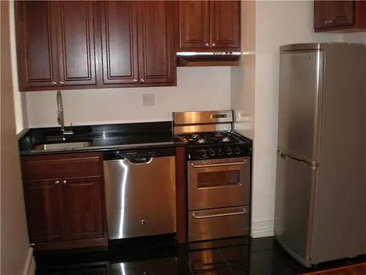 Rented by Living New York | media 7