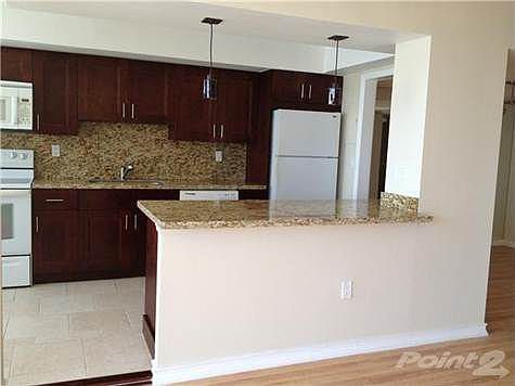 3rd image of 18071 Biscayne Blvd #9013