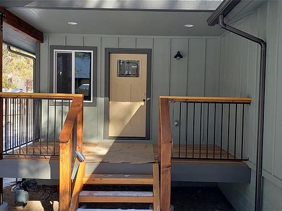 2nd image of 1011 Mountain Ln