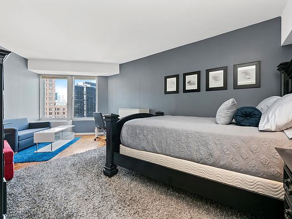 4th image of 150 W 56th St APT 3710