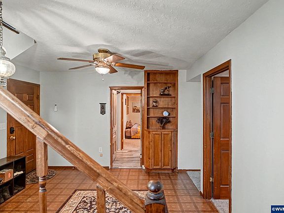 5th image of 6687 Skyline Rd S