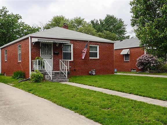 2nd image of 240 S Bradley Ave