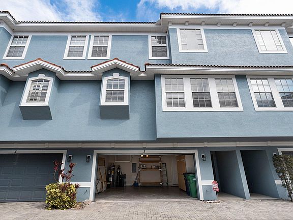 3rd image of 3111 W De Leon St Unit 3