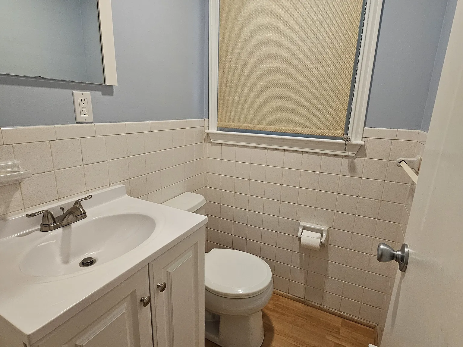 98 Granite St - 0 — Photo 2