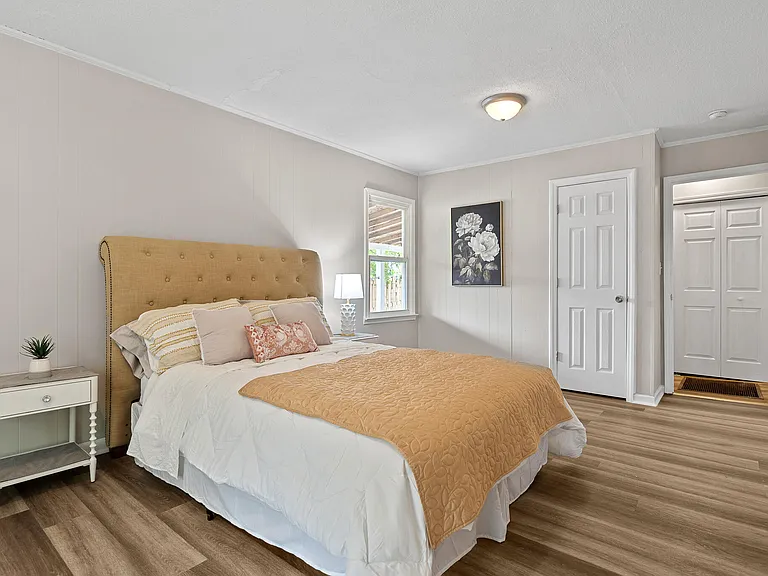 533 Basin St — Photo 13