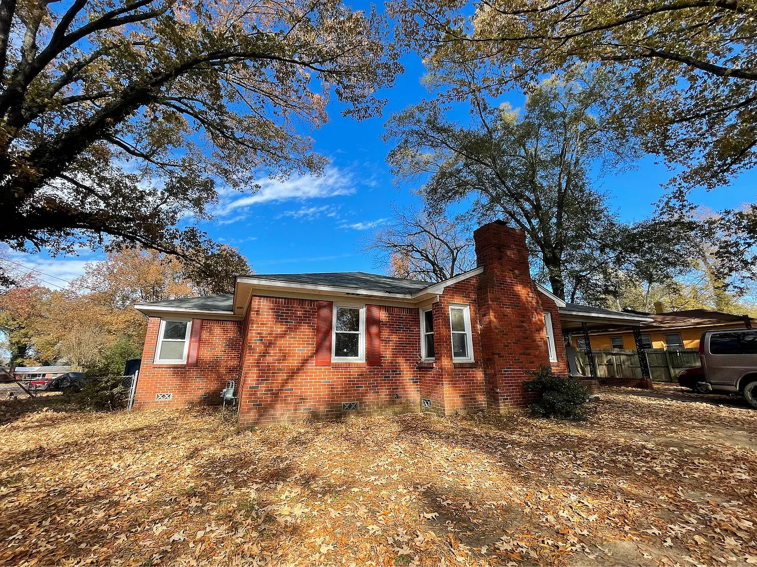 4 bed, 1.5 bath, 1198 sqft, $1,690 — Photo 1