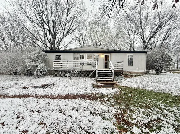 10240 Lawrence County Ave #1000, La Russell, MO 64848