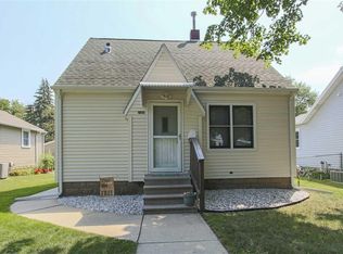 729 Wallgate Ave, Waterloo, IA 50701