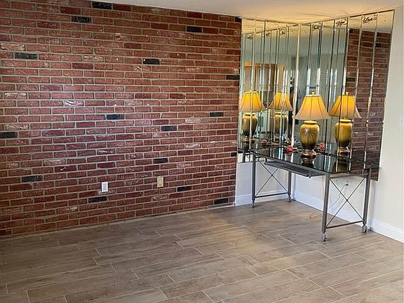 4th image of 5105 Atlantic Ct APT 5