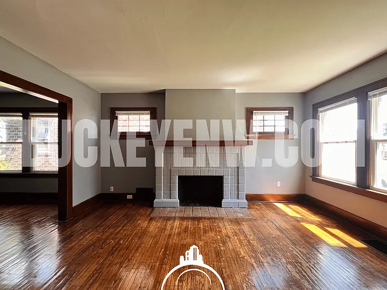 1308 Thatcher Dr — Photo 4