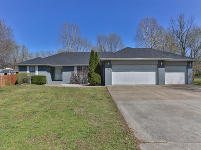 618 S Barwick Pl, Willard, MO, 65781