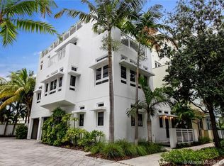 215 Ari Way #215, Miami Beach, FL 33141