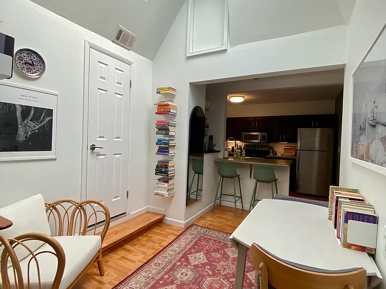 Winona Ct — Photo 6