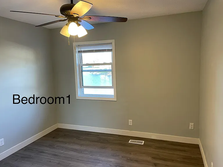 5922 Jeffrey Ln — Photo 2