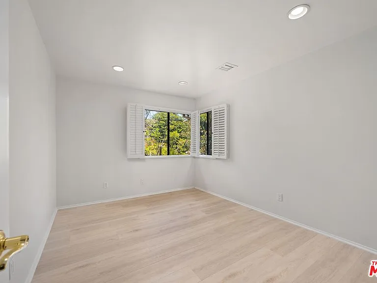 1844 Michael Ln — Photo 23