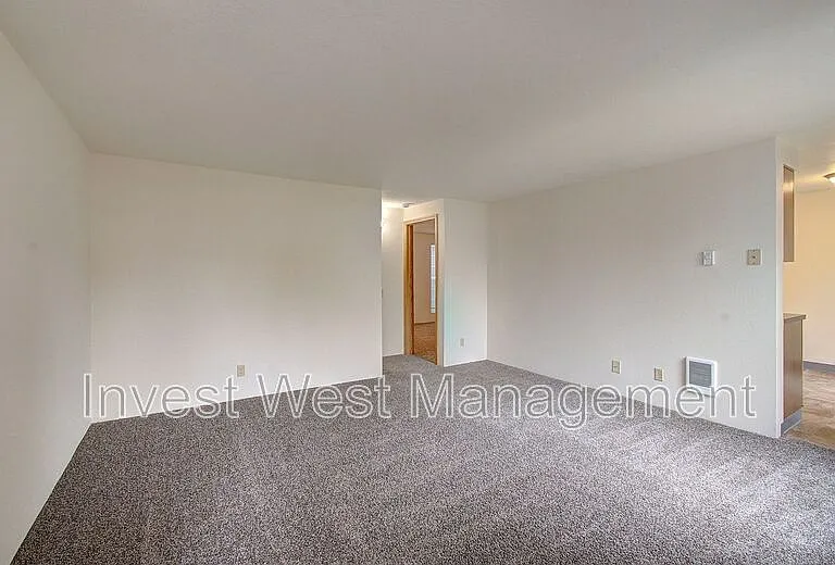 1895 Kingsley Rd #119 — Photo 2