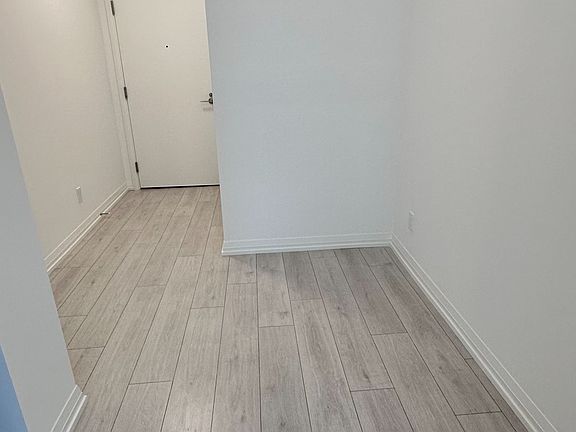 2nd image of 400 King St W #2425