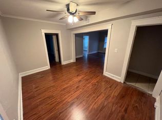 1141 S 30th Ave APT 9, Omaha, NE 68105
